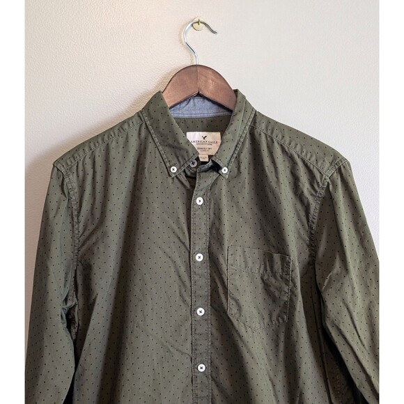 American Eagle Outfitters Other - American Eagle Seriously Soft Shirt Mens Medium Green Button Down Classic Fit LS